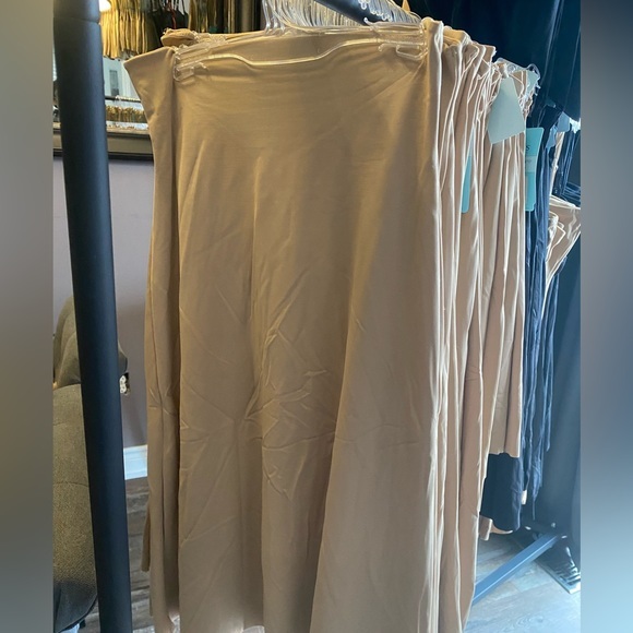 SPANX Assets by Sara Blakely Fantastic Firmers Slip‎ Skirt - Picture 5 of 6